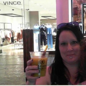 Meet your Posher, Shana